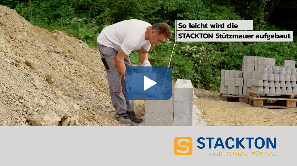 Vorschaubild für das YouTube Video über den Aufbau der STACKTON Stützmauer